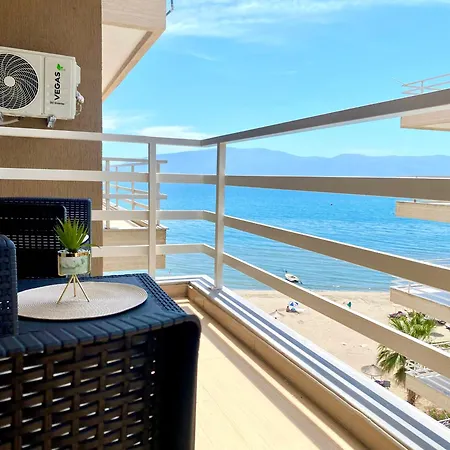 Apartment Eka Luxury Beachfront One-bedroom *