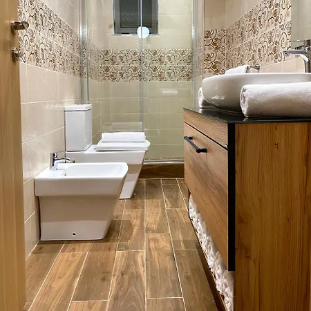Eka Luxury Beachfront One-bedroom Vlorë
