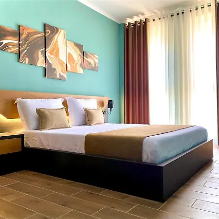 Eka Luxury Beachfront One-bedroom Apartament *