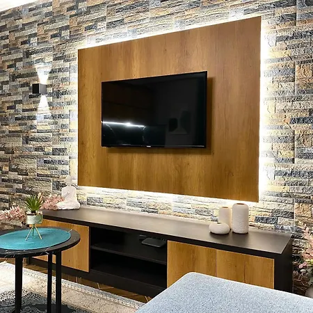Eka Luxury Beachfront One-bedroom Apartament *
