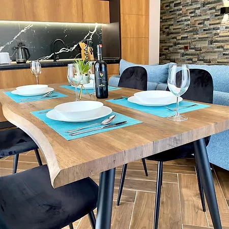 Apartament Eka Luxury Beachfront One-bedroom
