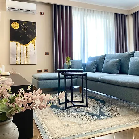Eka Luxury Beachfront One-bedroom Apartament *