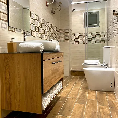 Eka Luxury Beachfront One-bedroom Wlora